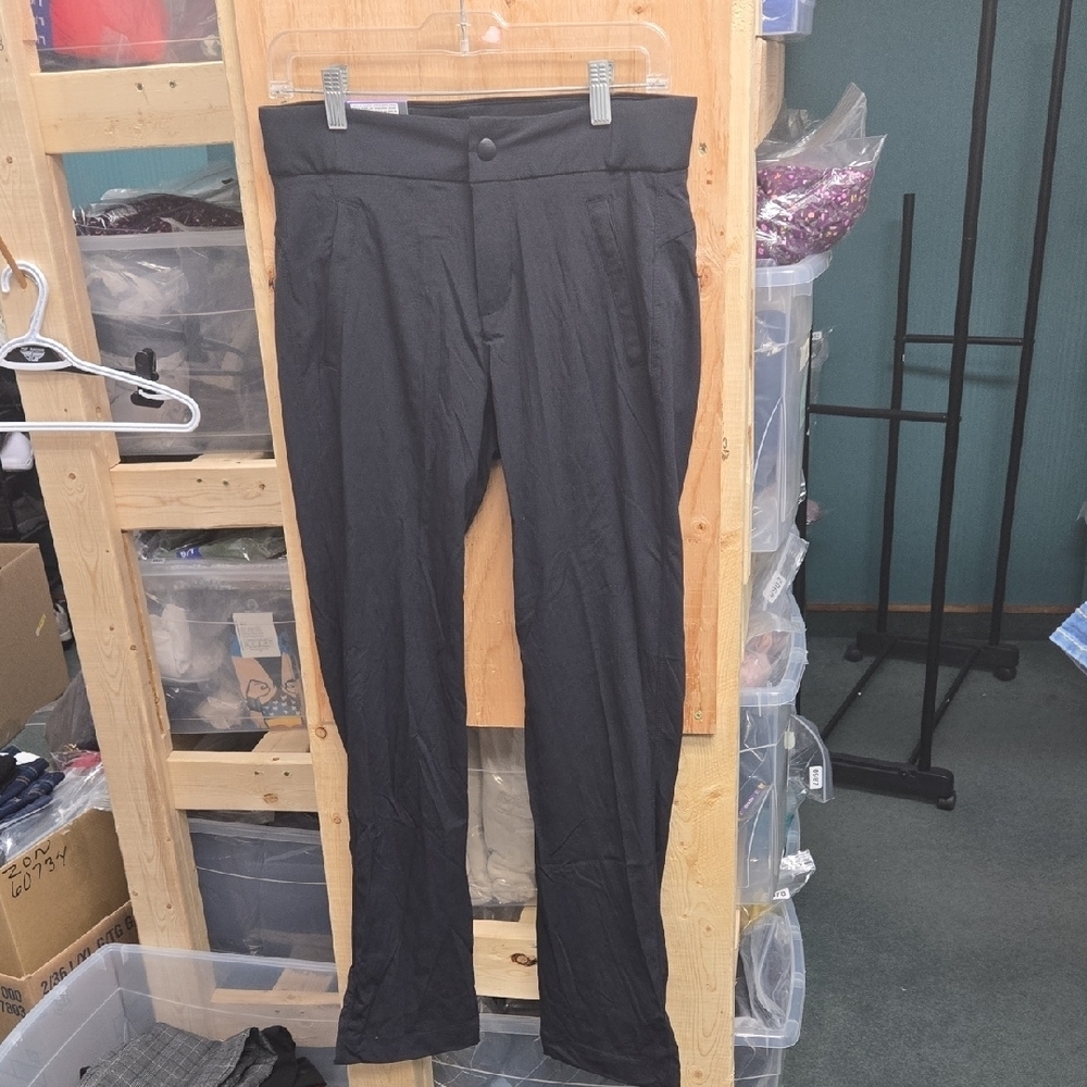 Kirkland Signature Size 4 Black Lightweight Hiking/Travel Pant